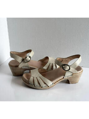 Dansko Marlow Sandals Womens 7.5 Beige Leather Clogs Heels Comfort Boho Platform